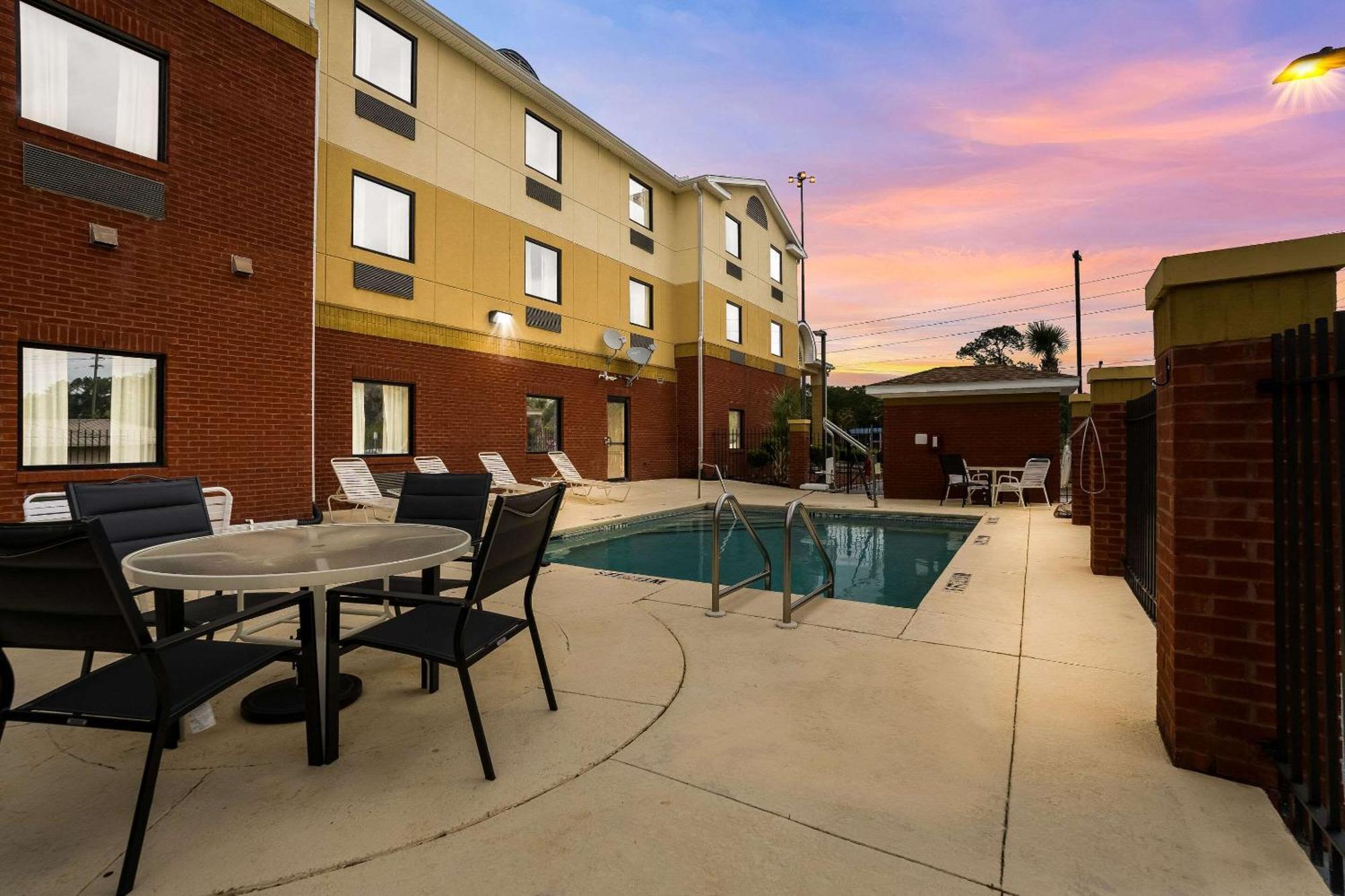 Comfort Inn & Suites Chipley I-10 Exterior foto